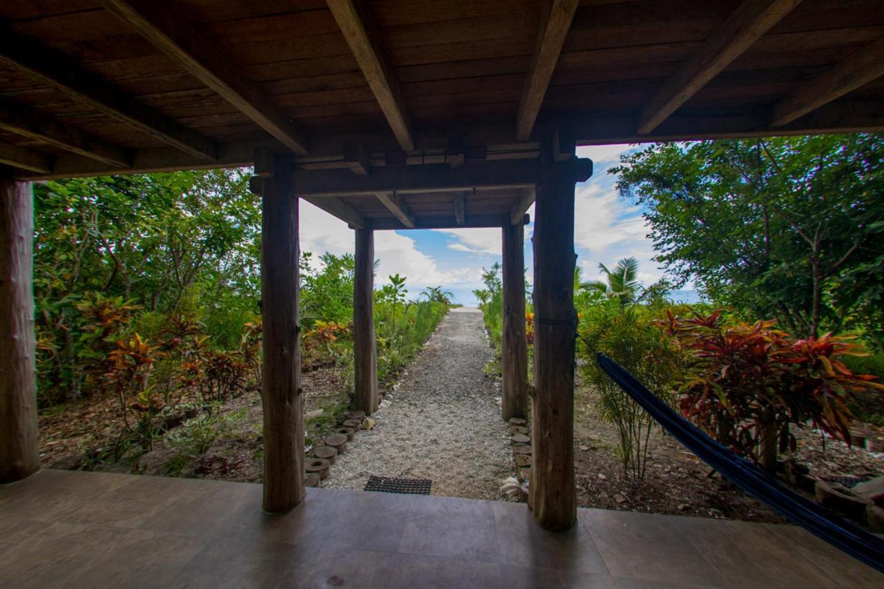 Hidden Bay Resort Mentawais Masokut Luaran gambar